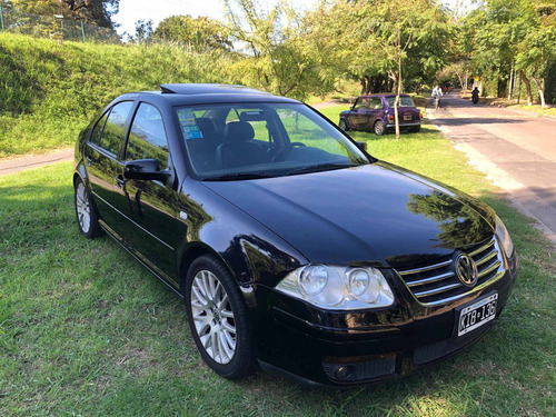 Volkswagen Bora 1.8t Highline T 180cv Cuero 2011
