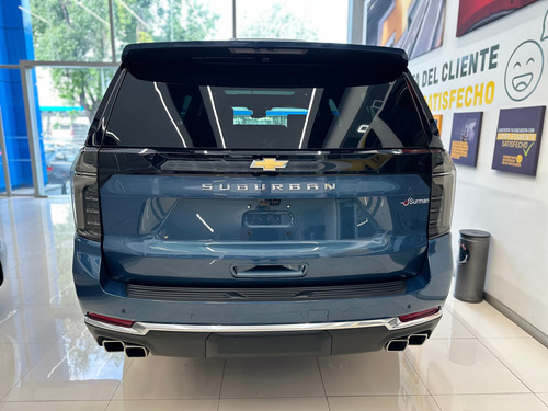 Chevrolet Suburban High Country