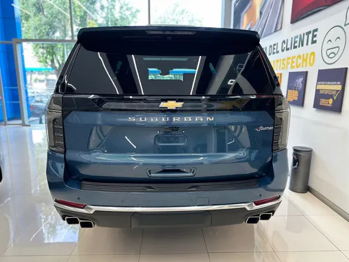 Chevrolet Suburban High Country
