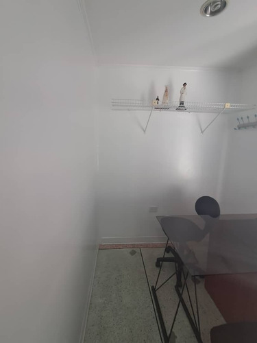 Alquila Consultorio Solo Médicos Torre Anexa Clínica Metropolitana. Keivis V