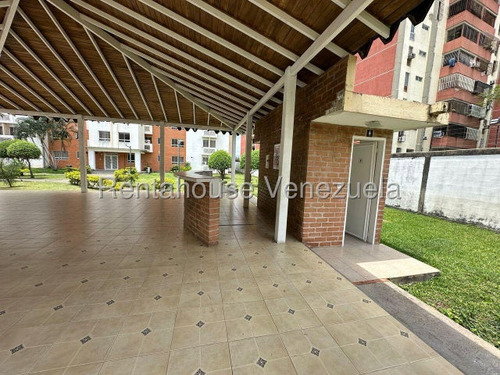 Maribel Morillo Asesor Inmobiliario De Rentahouse Vende Comodo Y Practico Apartamento; 3 Hab. Y 2 Baños; Condominio Con Piscina Y Planta Electrica; Este De Barquisimeto Lara