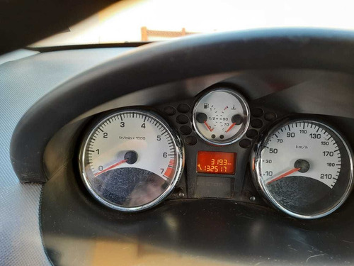 Imagem 8 de 8 de Peugeot 207 Passion 2013 1.4 Xr Flex 4p