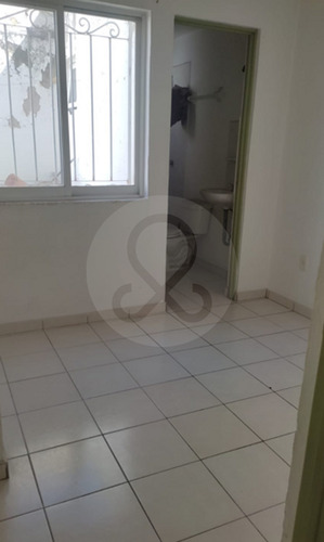 Casa En Venta En Fraccionamiento Real Del Valle