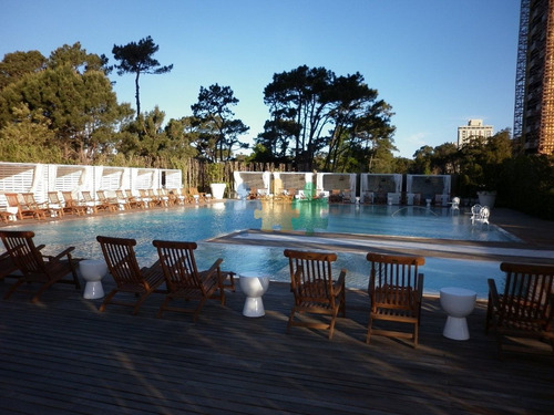 Imagen 21 de 28 de Apartamento De Primera Categoria En Torre Con Amenities