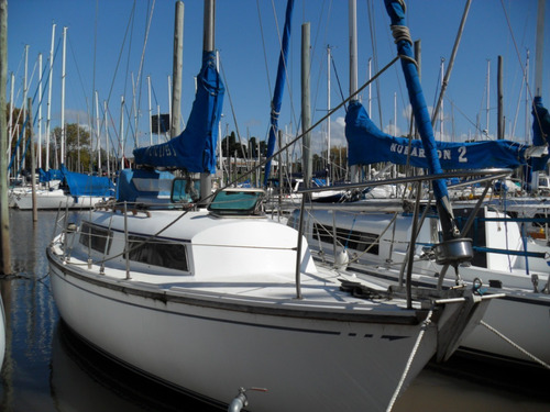Imagen 4 de 8 de Velero Henny 28