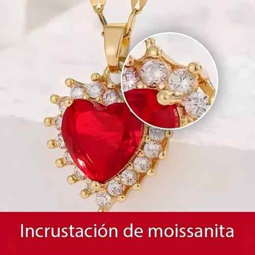 Collar En Forma De Corazón Con Relieve Rojo Moonberry De 14k Rojo