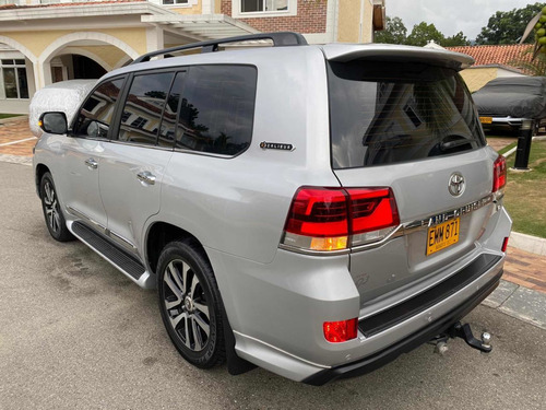Toyota Sahara Lc200 Excalibur Europea 2018 Blindada