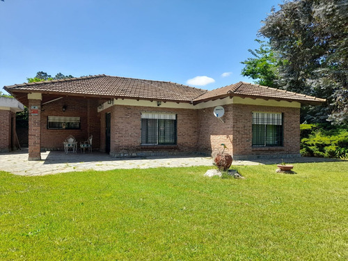 Venta Casa Quinta 3 Amb 2 Lotes Con Piscina