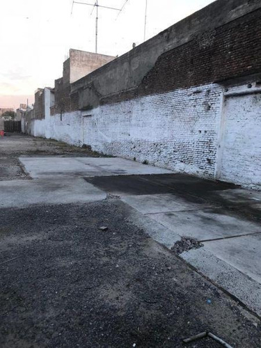 Lote Sobre Av Con Salida A Dos Calles - 11.000 Construibles