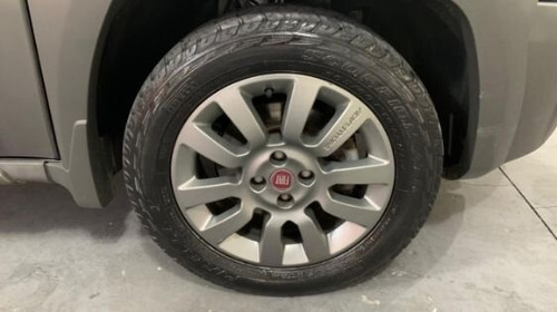 Imagem 9 de 9 de Fiat Idea Adventure 1.8 16v E.torq (flex) 2015/2016 Preta