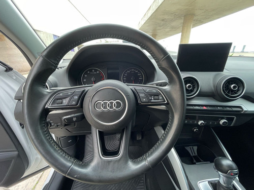 Audi Q2 30 TFSI STRONIC