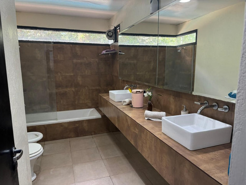 Venta Casa Parque Pileta V.udaondo, Parque Leloir Ituzaingo
