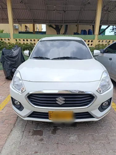 Suzuki Swift Dzire Sedan Automatico Blanco Perla