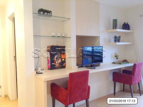 Imagem 3 de 15 de Na Arborizada Rua Lavandisca, Flat Mercure, Prox A Avenida E Ao Shopping Ibirapuera - Sf29648