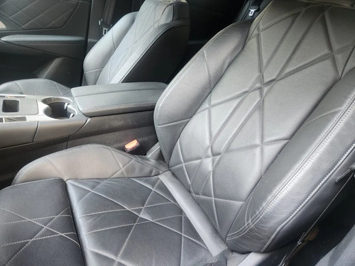 Ds Automobiles Ds7 2.0 Crossback Bluehdi 180 Rivoli At Di...