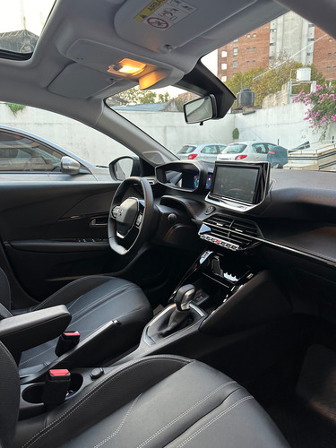 Peugeot 208 1.6 Feline Tiptronic