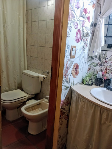 Vendo Dos Casas En Villa Gesell A 4 Cuadras Del Mar Y 3 Del