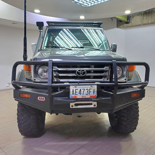 Toyota Land Cruiser Machito 2005 Sc*