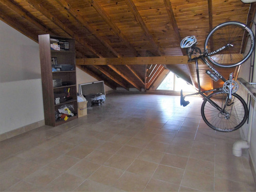Venta Villa Sarmiento Triplex 4 Amb. Apto Credito