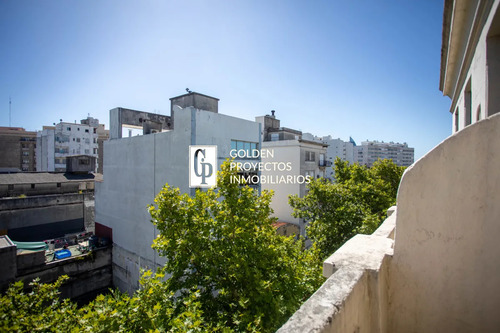 Venta - Apartamento - 5 Dormitorios - Centro