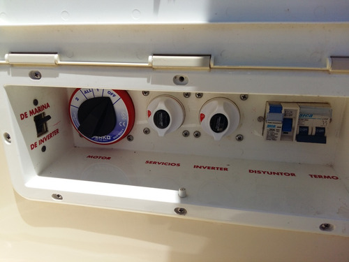 Mediterranean 285 + Volvo Penta V8 300 Hp Duo Prop * Sarthou