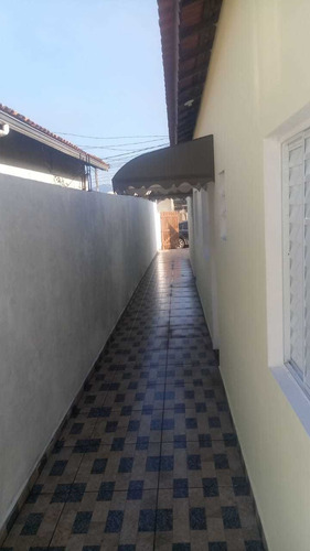 Imagem 3 de 13 de Casa Nova, 02 Dormitorios, 700 Metros Da Pista (2027)