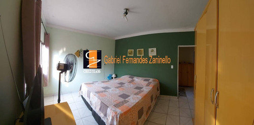 Imagem 8 de 13 de 2 Casas E Um Terreno Só Boa Reformadas E Vagas - C-2717