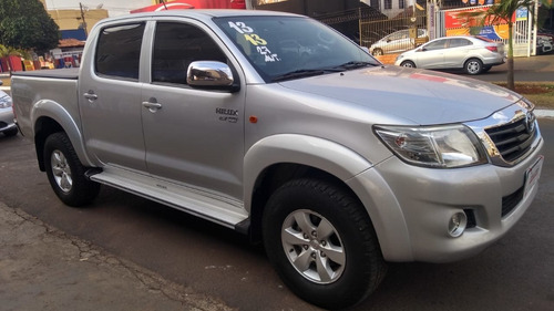 Toyota Hilux 2.7 Sr 4x2 Cd 16v Flex 4p Automático