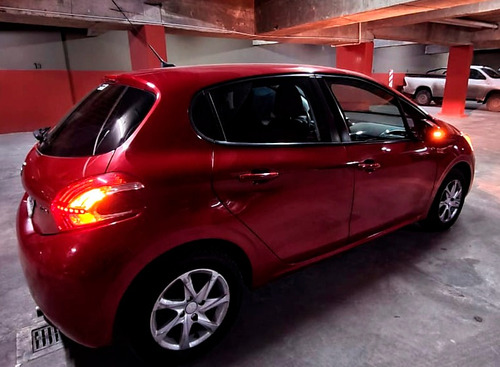 Imagen 7 de 16 de Peugeot 208 2014 1.5 Allure Touchscreen