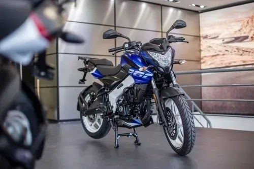 Imagen 14 de 25 de Patentada Rouser 125 $677.000 - 160 $924000 - 200 $1.119.000