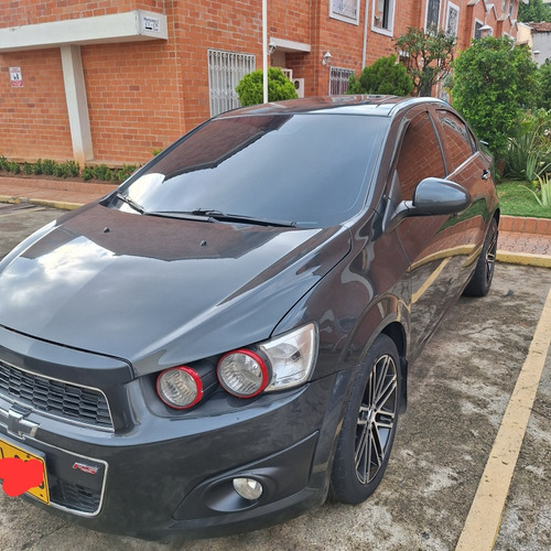 Chevrolet Sonic 1.6 Lt 5 p