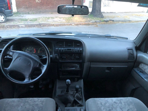 Isuzu Trooper 3.0 I Kuroi Wagon