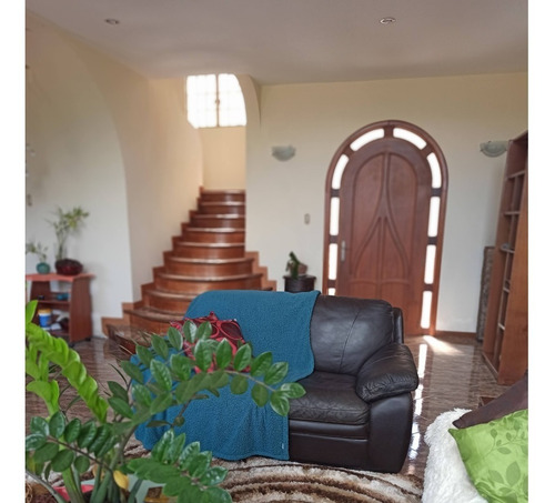 Imagen 6 de 24 de Hermosa Quinta Ubicada En La Mejor Zona De La Ciudad