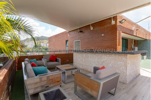 Apartamento Penthouse Dúplex La Ladera Remodelado Con Pozo De Agua En Calle Cerrada En Venta En Escampadero Avenida Principal Caracas 