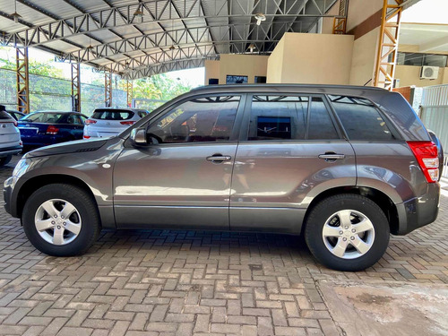 Imagen 4 de 12 de Suzuki Grand Vitara 2.0 Mecánico
