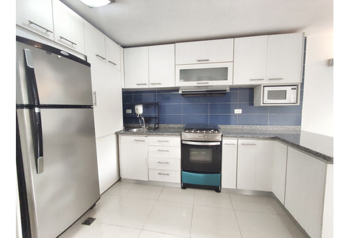 Los Naranjos Humboldt. Venta Apartamento 59m2 2h/2b/1p