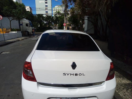 Imagem 6 de 6 de Renault