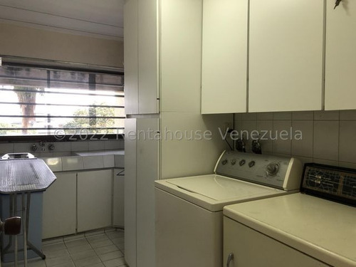 Imagen 3 de 25 de Omar Espinoza Ofrece En Venta Amplio Y Lujoso Apartamento En Santa Eduvigis