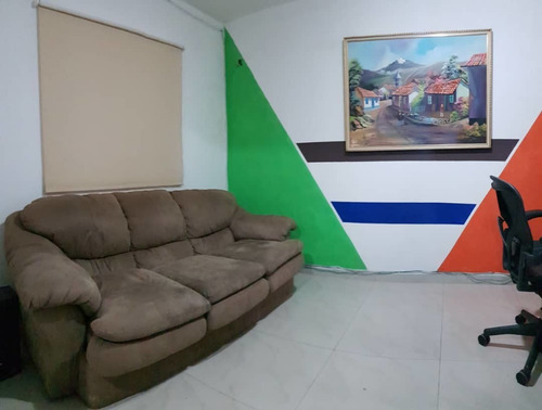 Imagen 5 de 13 de Cómoda Y Acogedora Casa En Nueva Barcelona