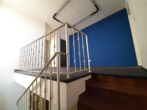Imagem 9 de 22 de Sobrado Com 10 Salas, 4 Vagas, 5 Banheiros 200 M² Em Mirandópolis - So1685
