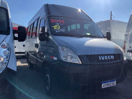 Iveco Daily 45s17 Vetrato 20 Lugares 2014