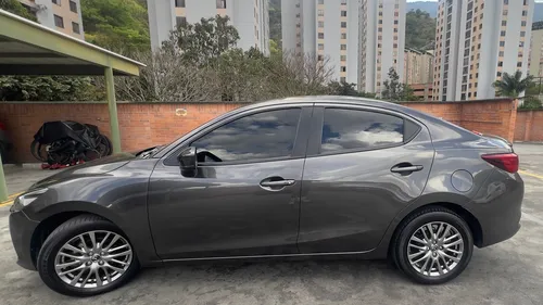 Mazda 2 Sedan 1.5 Grand Touring Lx At