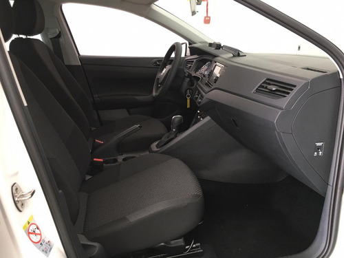 Imagem 5 de 8 de Volkswagen Virtus 1.6 Msi 16v (flex)