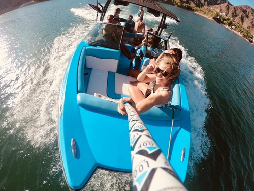 Lancha Para Wakeboard Y Wakesurf Skywake Xl 22