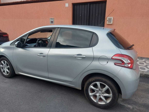 Imagem 6 de 10 de Peugeot 208 2015 1.6 16v Active Pack Flex Aut. 5p