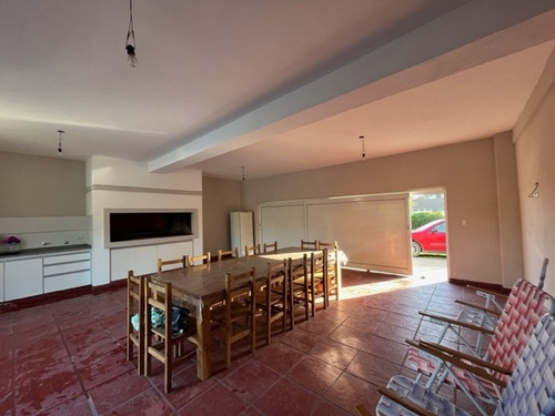 Imagen 15 de 27 de En Venta! Moderna Casa Quinta Minimalista En Barrio Villa San Ignacio 2 (junín-ba)