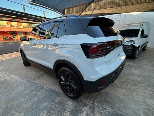 Volkswagen T-Cross 1.4 250 TSI TOTAL FLEX HIGHLINE AUTOMÁTICO