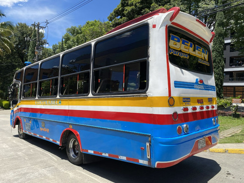 Buseta Agrale Ma 8.5tca Plus E 30 Pasajeros 2006