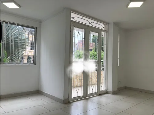 Venta De Casa En Laureles Almería