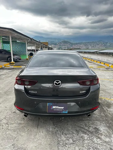 Mazda 3 2.0 Touring